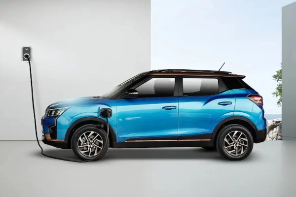 XUV400 | Automotive Mahindra